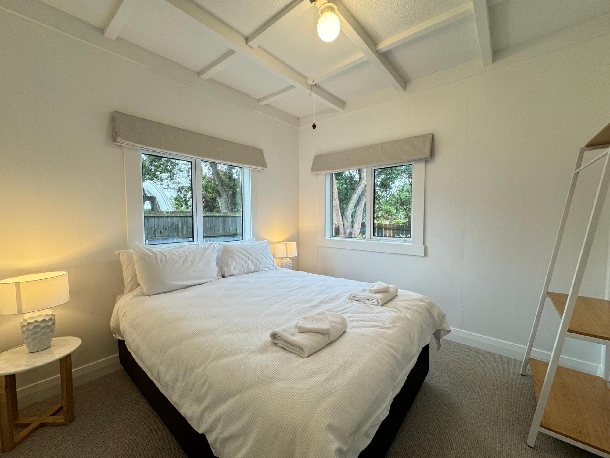 Miami One One Villa Oneroa Kültér fotó