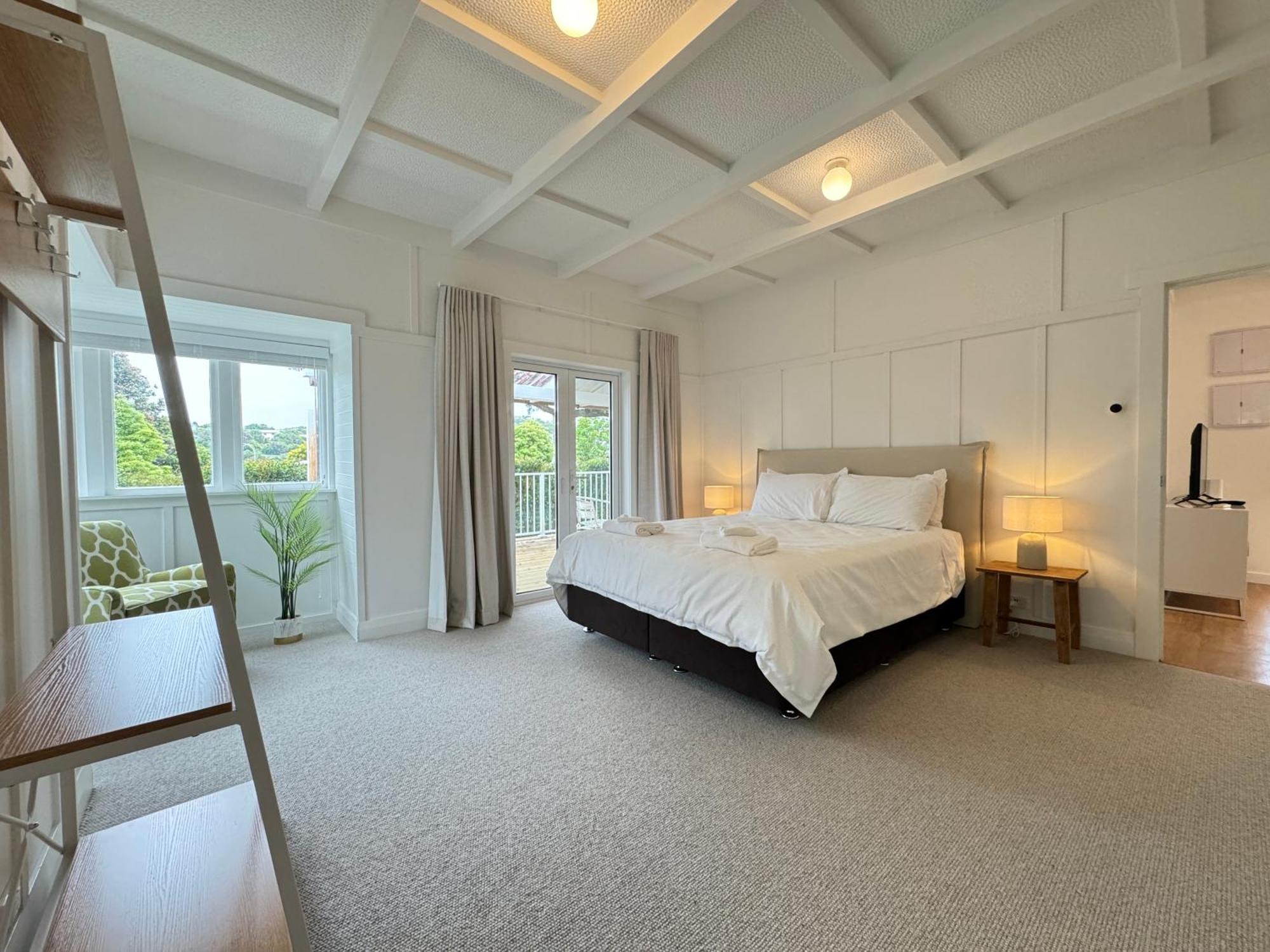 Miami One One Villa Oneroa Kültér fotó