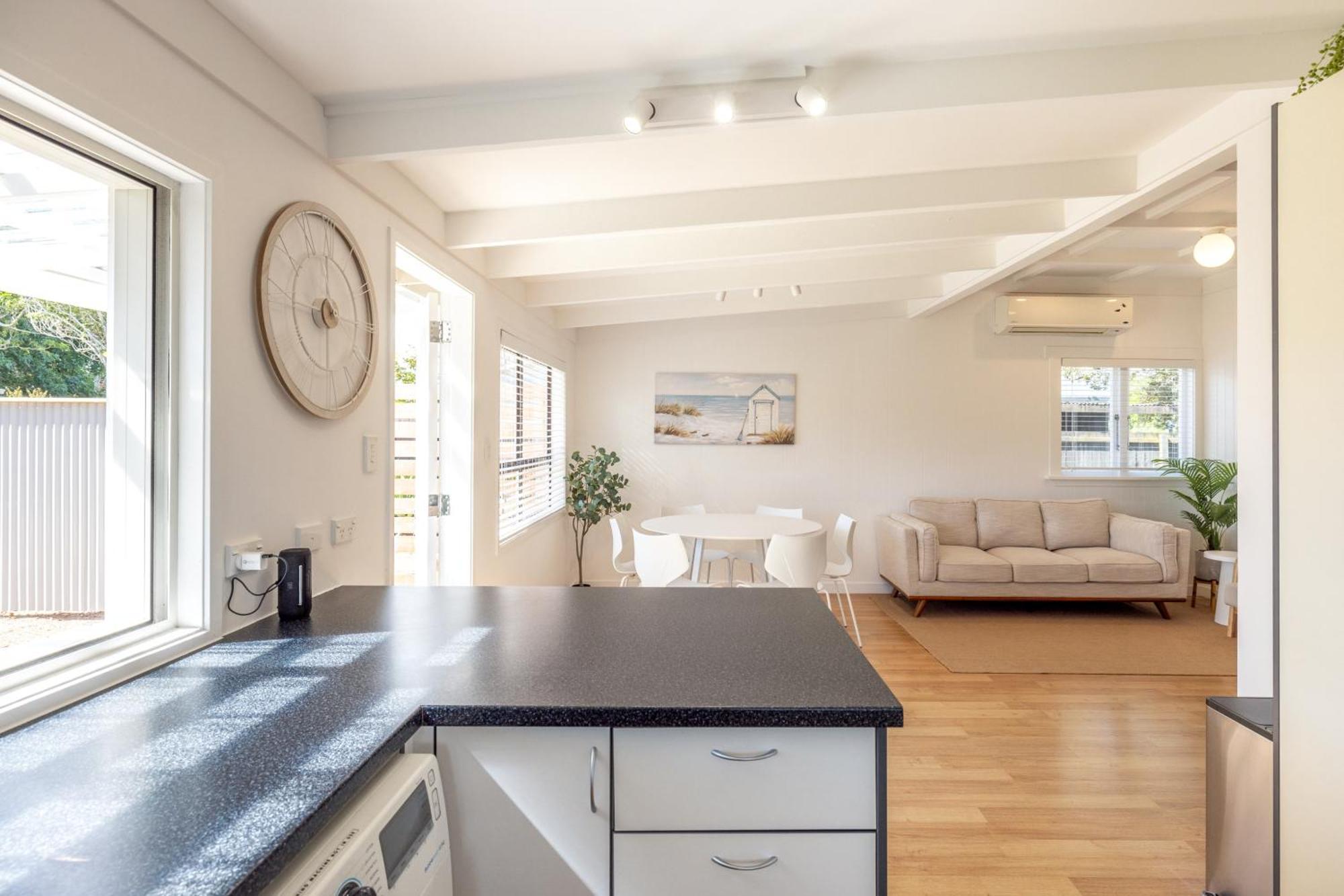 Miami One One Villa Oneroa Kültér fotó